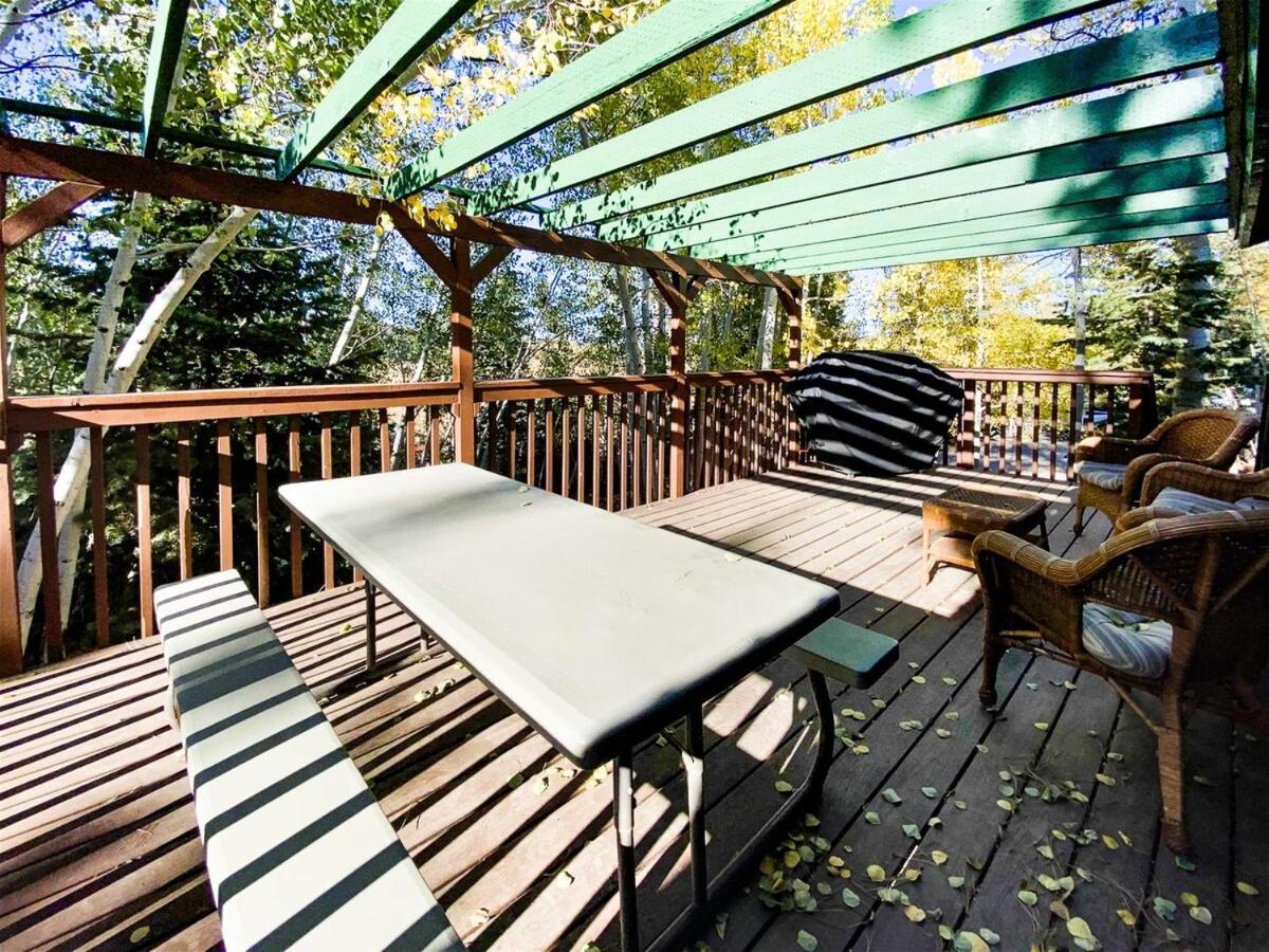 Village Vibes Deck And Bbq Duck Creek Village Exterior foto