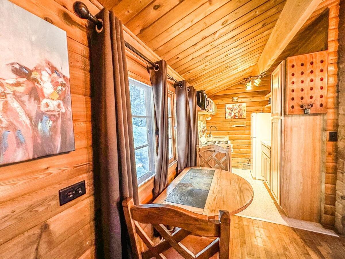 Village Vibes Deck And Bbq Duck Creek Village Exterior foto